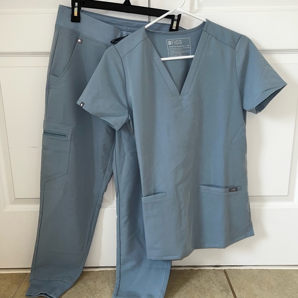 Figs scrub set - Picture 1 of 5